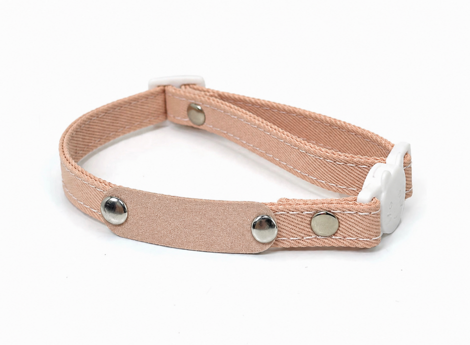 Collier Chat Rose