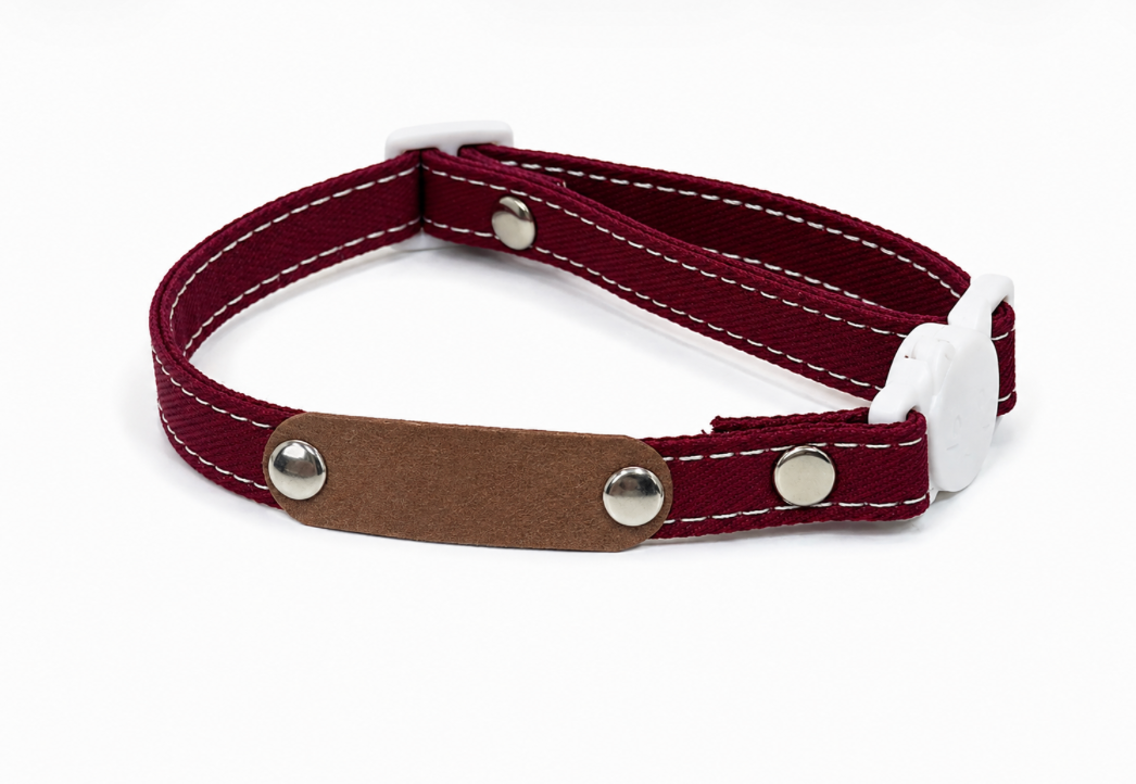 Collier Chat Bordeau