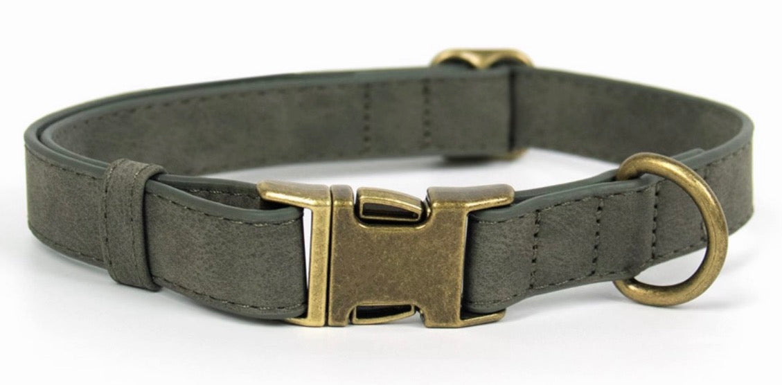 Collier en Daim Kaki Foncé Personnalisé